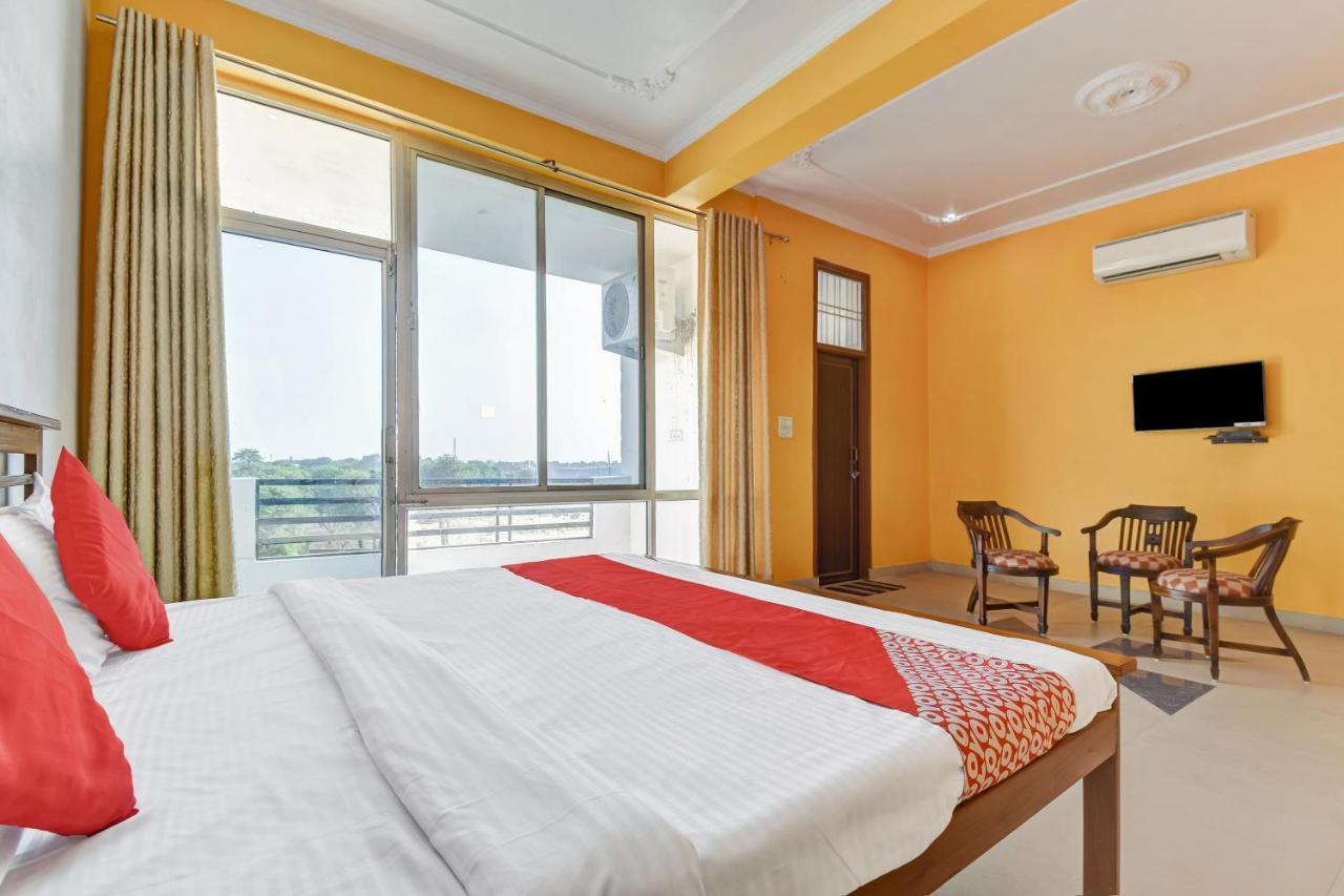 Oyo 64464 Hotel Gulmohar Jaipur Luaran gambar